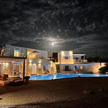 Blu Suites And Studios Adamantas  Luaran gambar