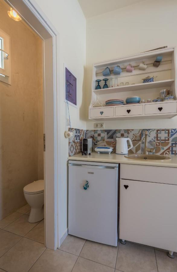 Blu Suites And Studios Adamantas  Luaran gambar