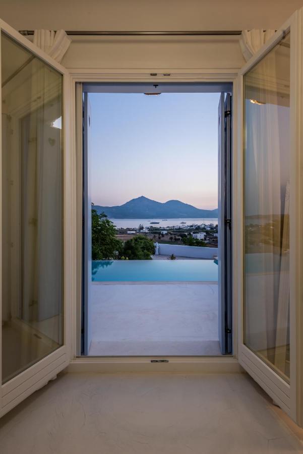 Blu Suites And Studios Adamantas  Luaran gambar