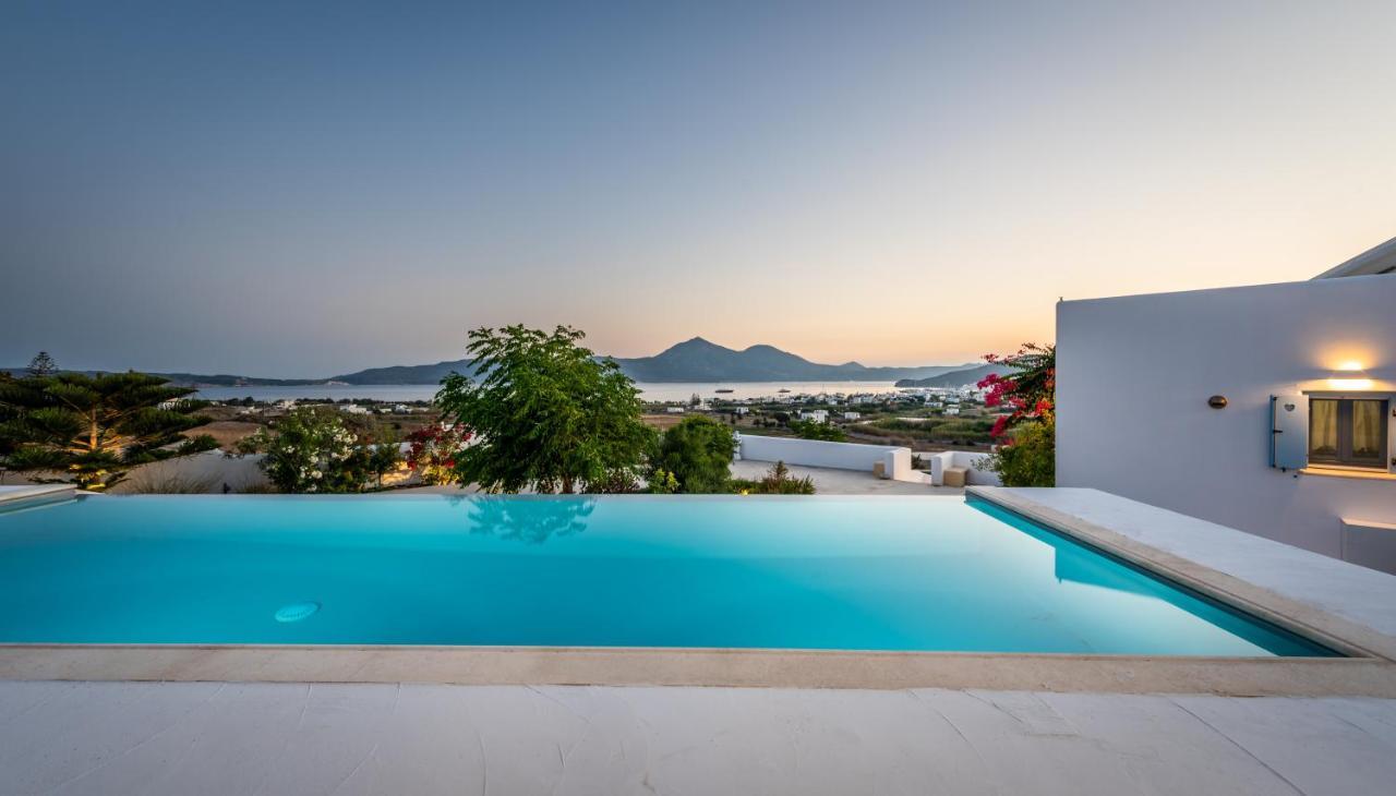 Blu Suites And Studios Adamantas  Luaran gambar