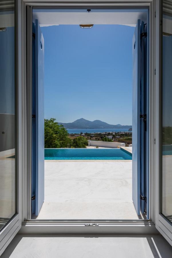 Blu Suites And Studios Adamantas  Luaran gambar
