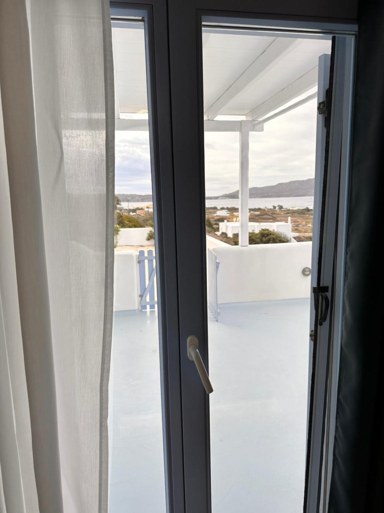 Blu Suites And Studios Adamantas  Luaran gambar