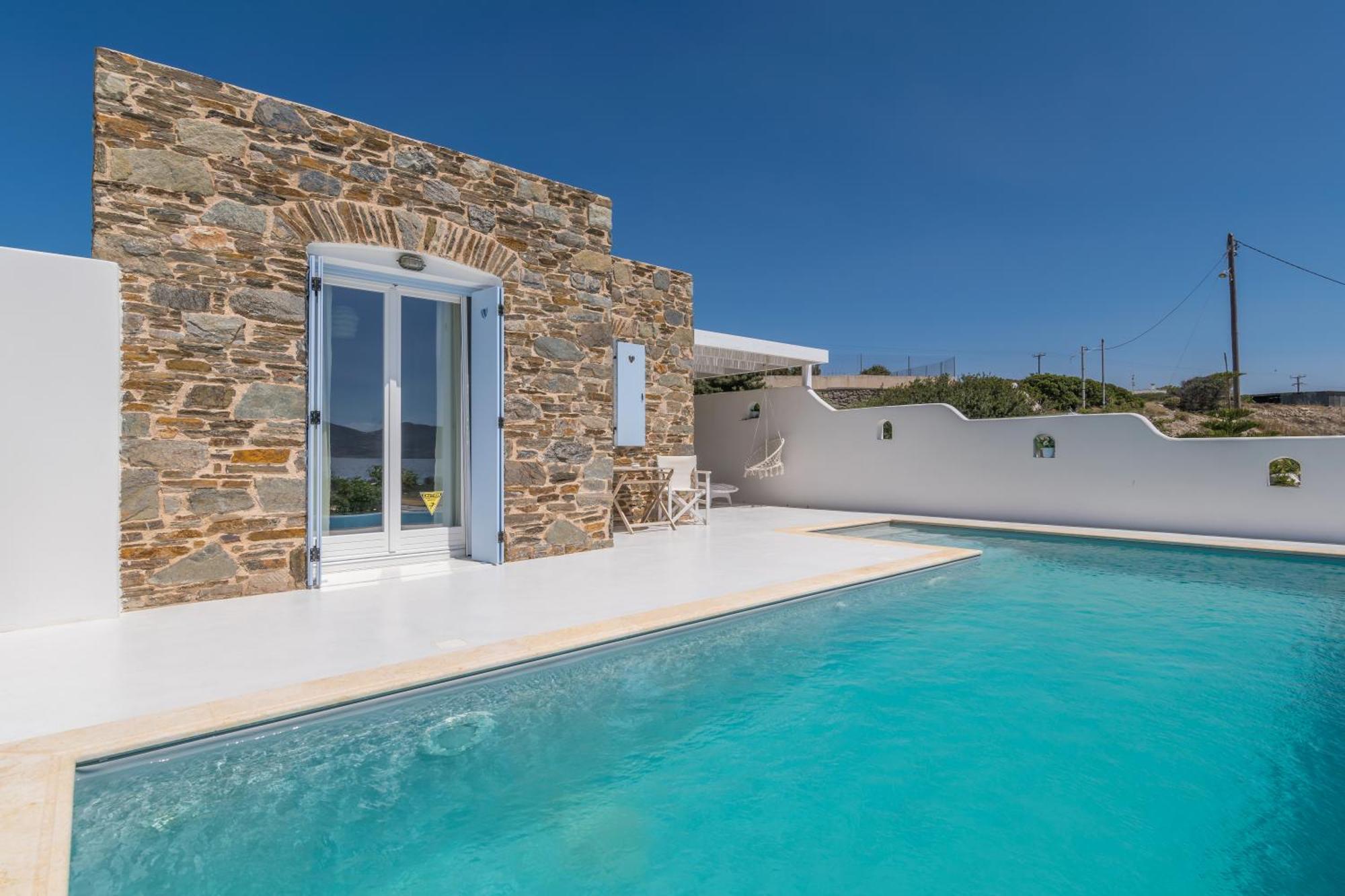 Blu Suites And Studios Adamantas  Luaran gambar