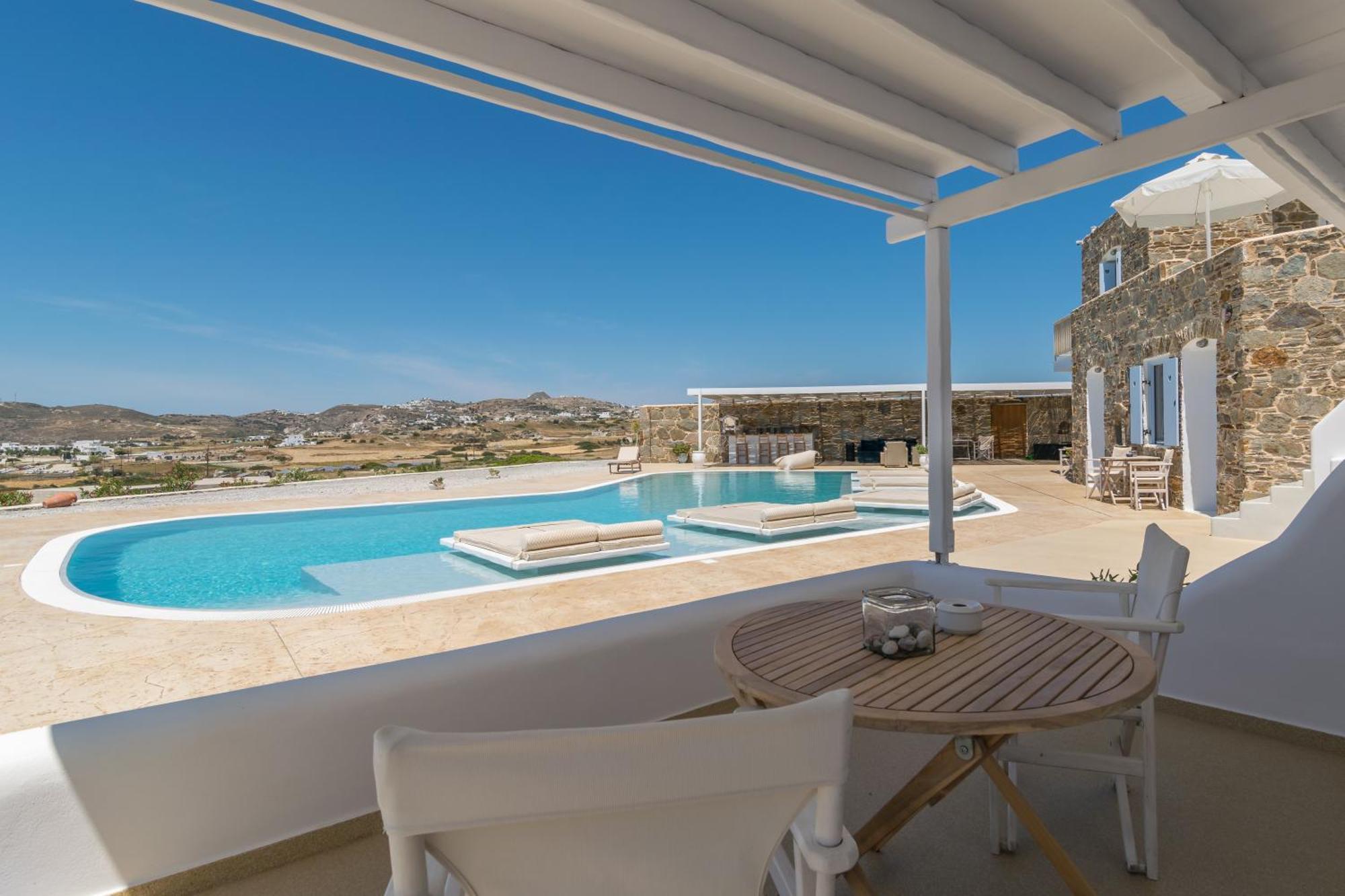 Blu Suites And Studios Adamantas  Luaran gambar