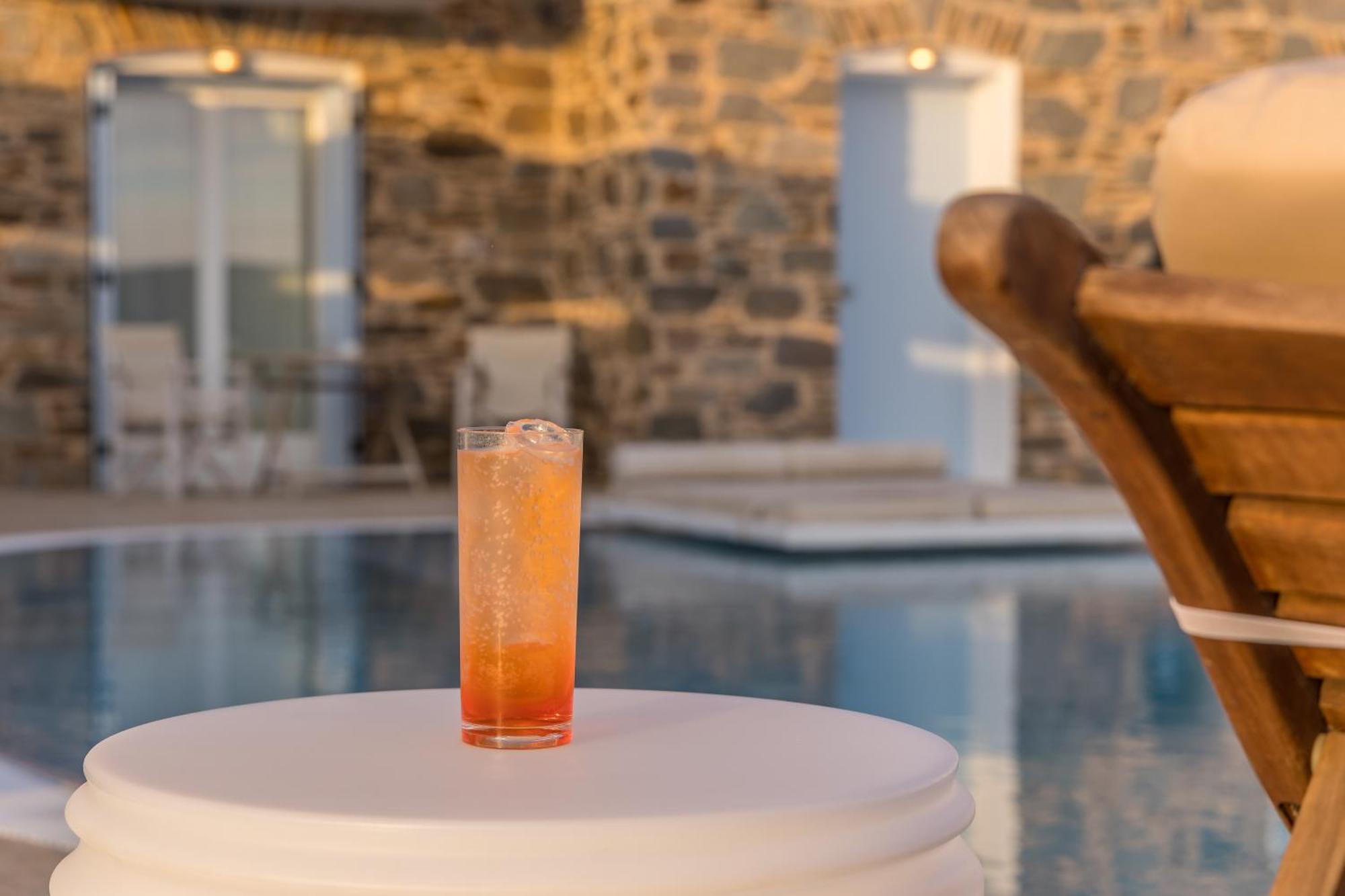Blu Suites And Studios Adamantas  Luaran gambar