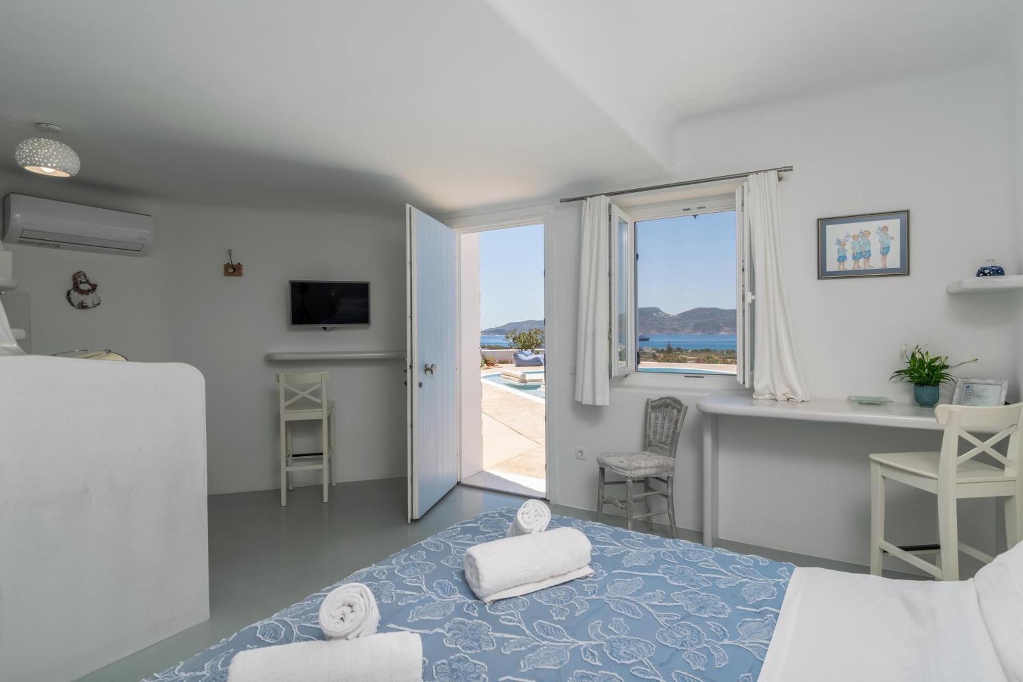 Blu Suites And Studios Adamantas  Luaran gambar