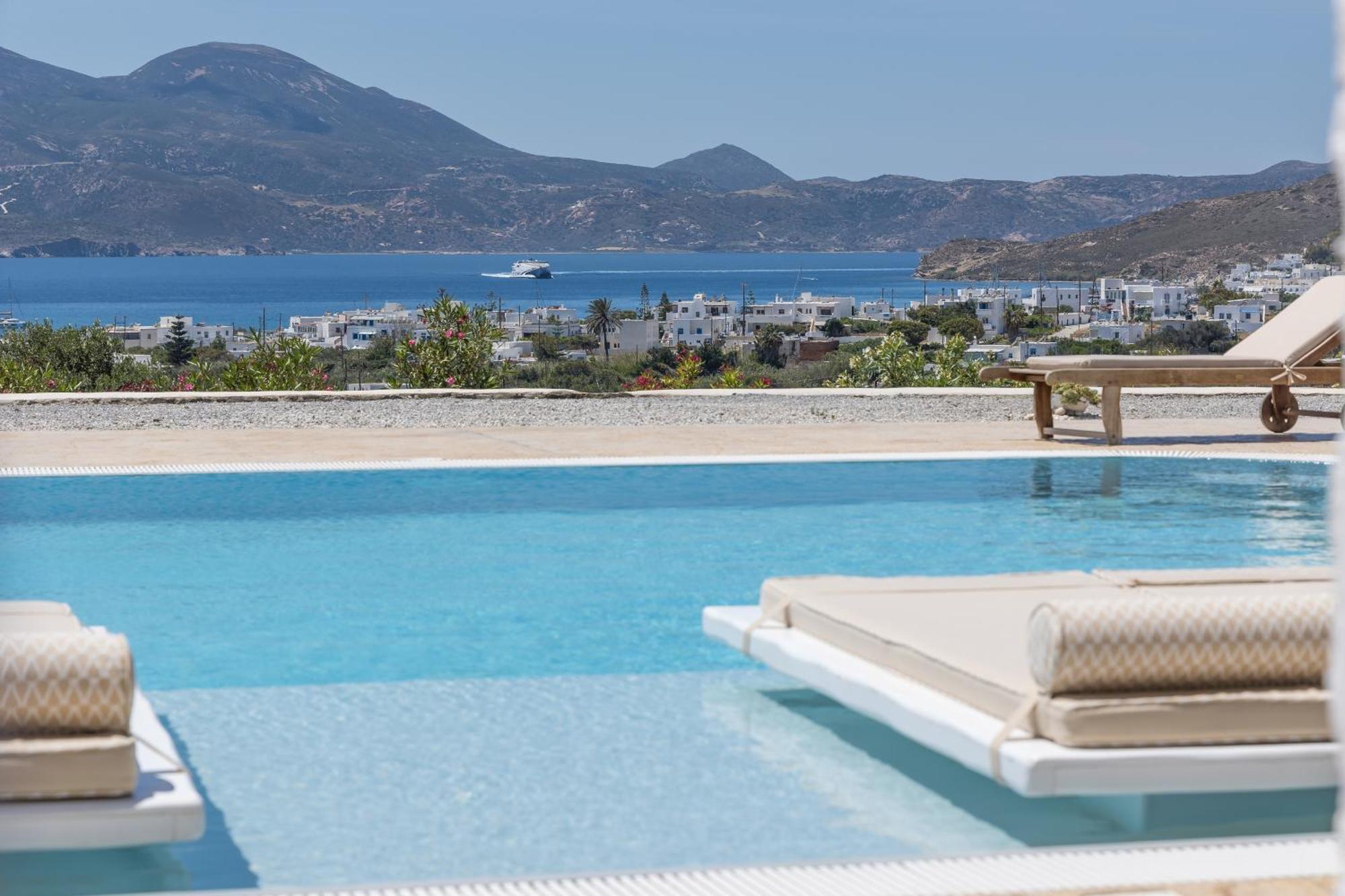 Blu Suites And Studios Adamantas  Luaran gambar