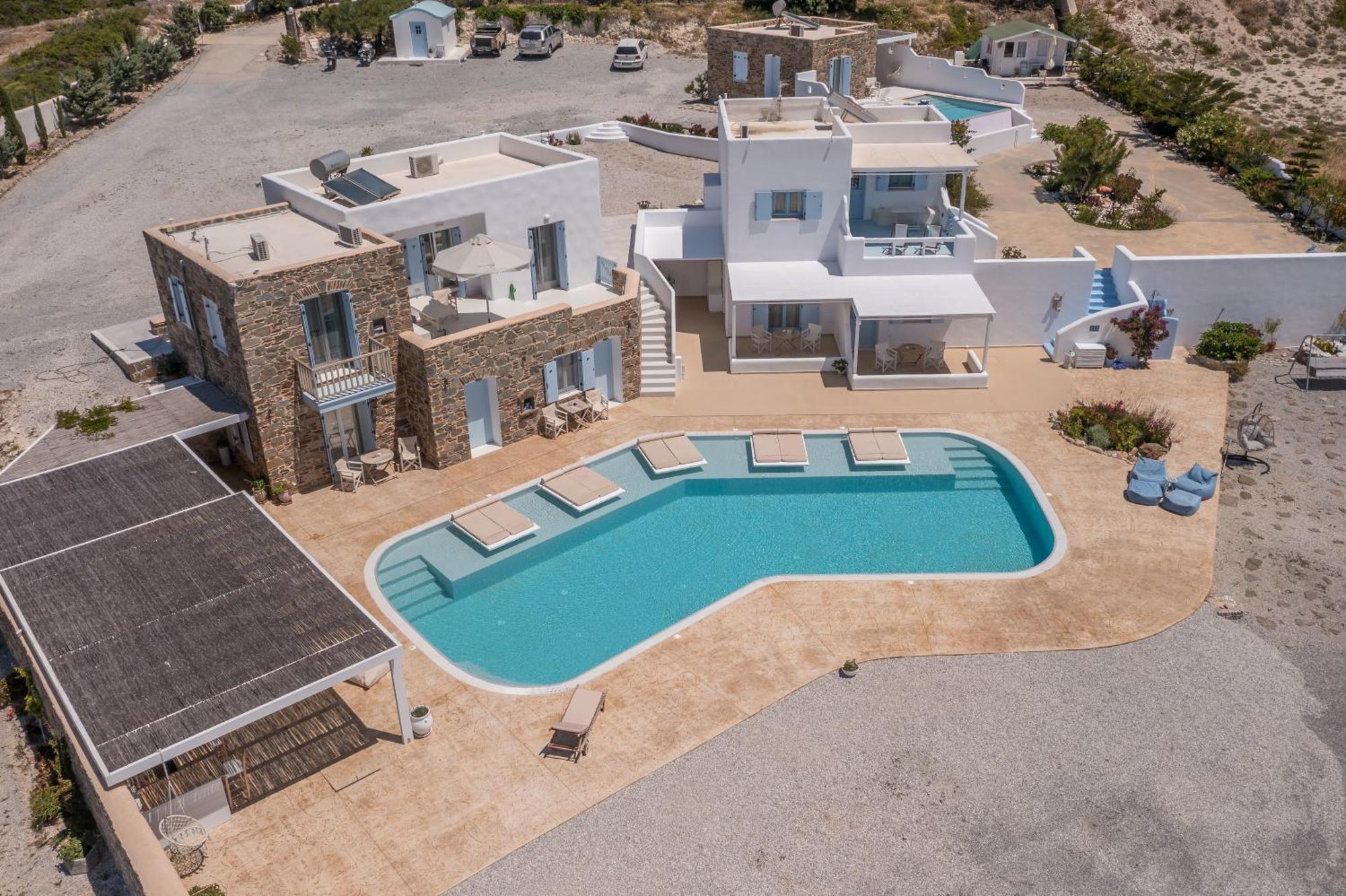 Blu Suites And Studios Adamantas  Luaran gambar